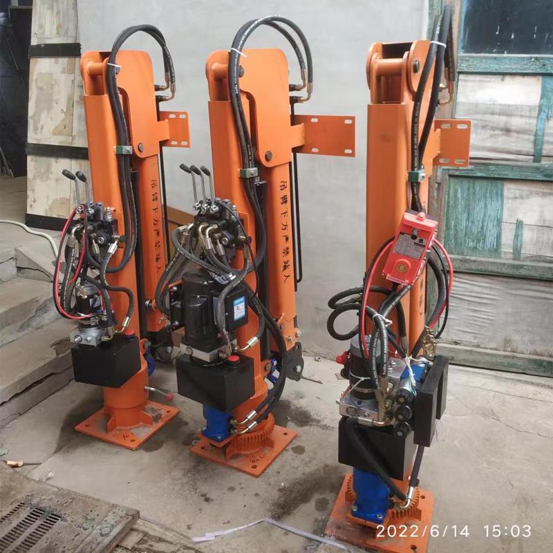 南岗区重汽蓝牌随车吊 3.2吨 国六动力强 液压驱动 农用自卸起重机